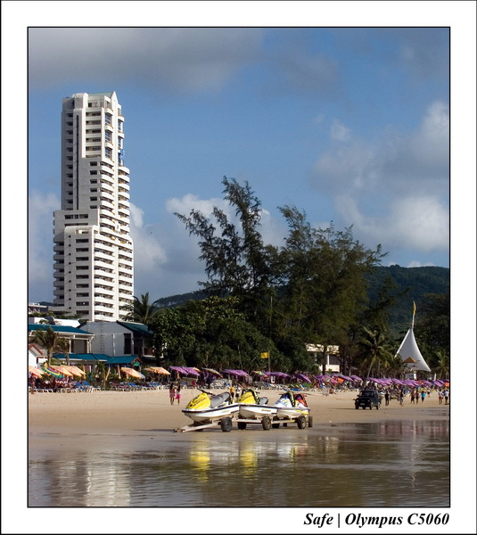 2006 - 07 - Phuket - Patong Beach 18
